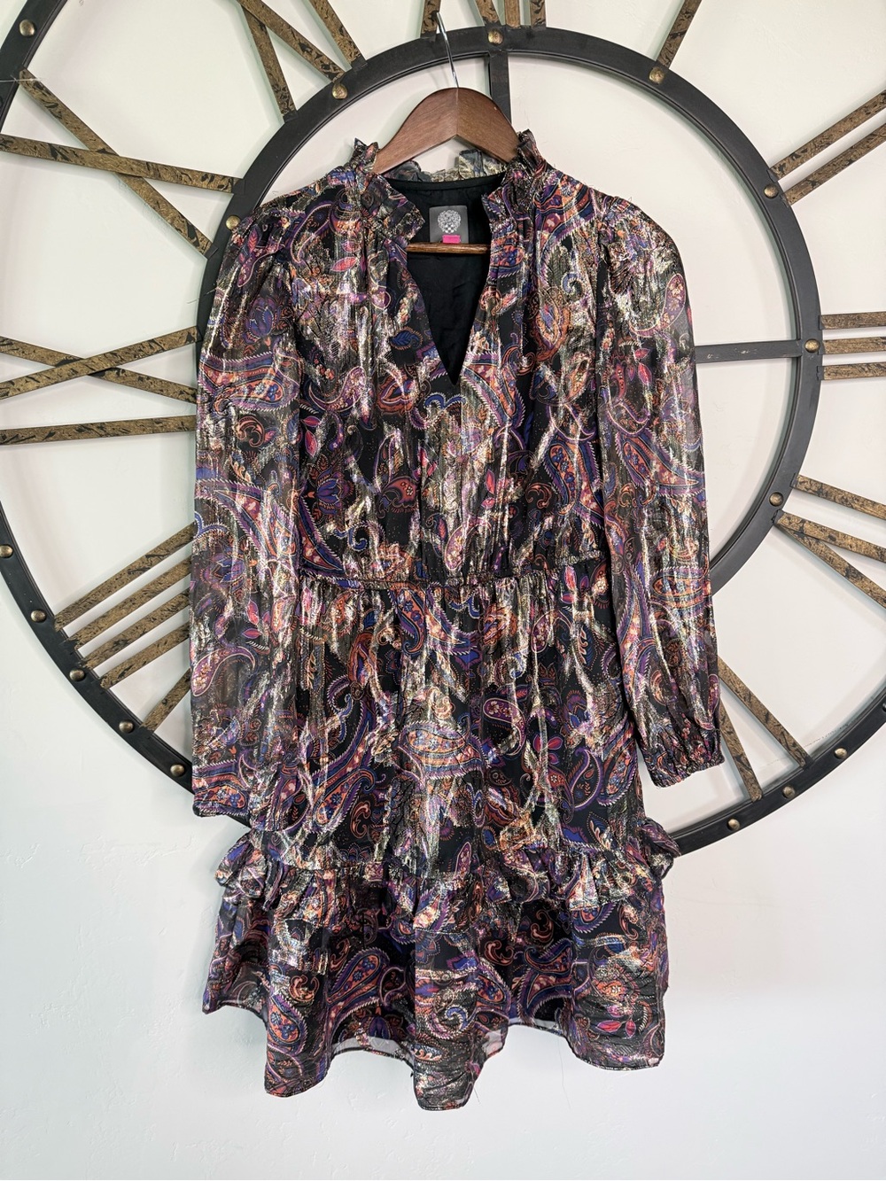 Vince Camuto Black Multicolor Metallic Paisley Tiered Long-Sleeve Dress - Picture 4 of 8
